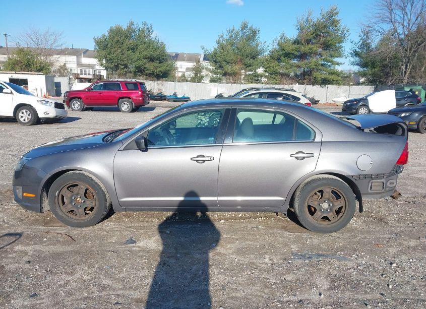 Photo 12 of 2011 Ford Fusion SE (VIN 3FAHP0HA8BR212696)