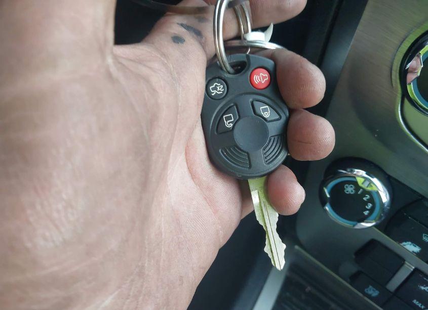 Photo 11 of 2011 Ford Fusion SE (VIN 3FAHP0HA8BR218367)