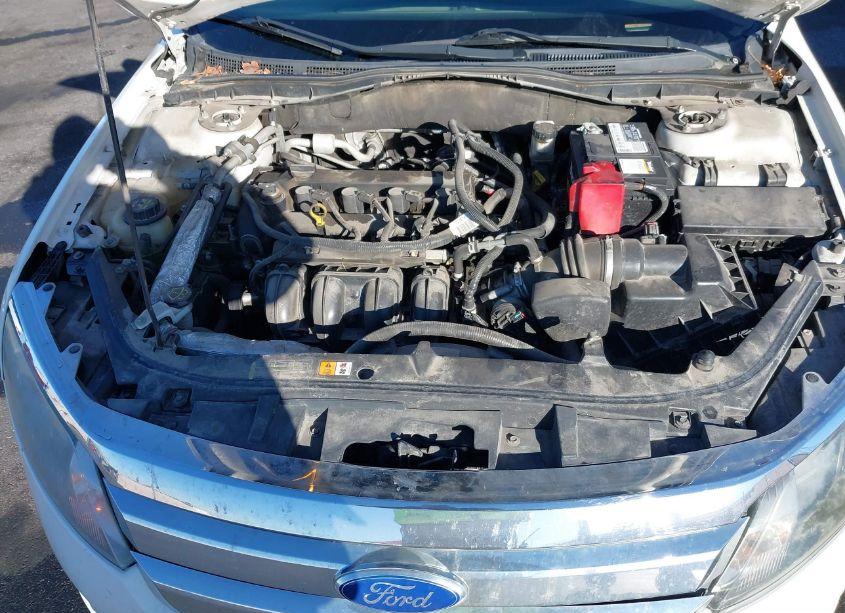 Photo 10 of 2011 Ford Fusion SE (VIN 3FAHP0HA8BR280805)
