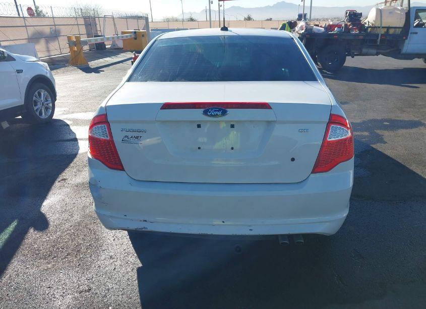 Photo 6 of 2011 Ford Fusion SE (VIN 3FAHP0HA8BR280805)