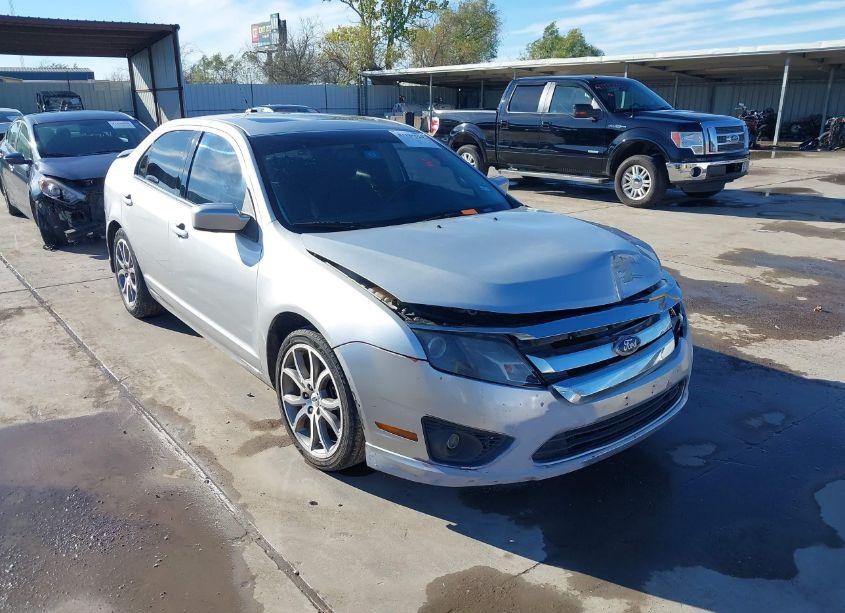 2011 Ford Fusion SE (VIN 3FAHP0HA8BR297667) main photo