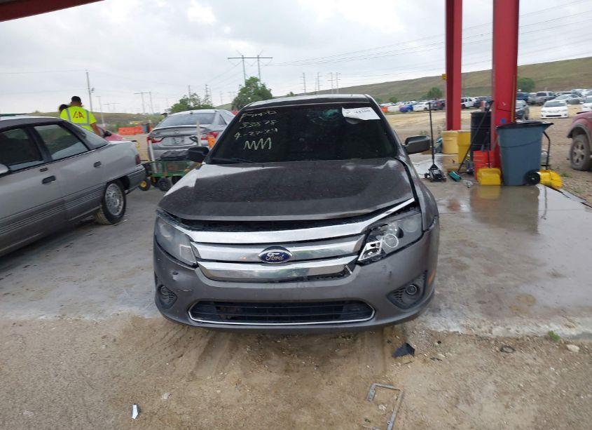 Photo 6 of 2011 Ford Fusion SE (VIN 3FAHP0HA8BR304410)