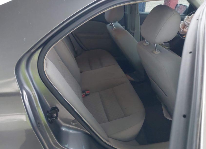 Photo 8 of 2011 Ford Fusion SE (VIN 3FAHP0HA8BR304410)