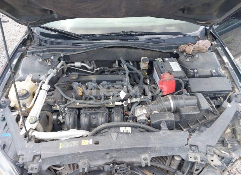 Photo 10 of 2011 Ford Fusion SE (VIN 3FAHP0HA8BR305332)