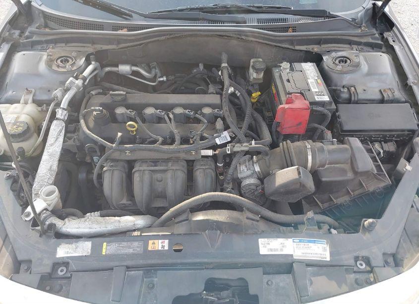 Photo 10 of 2012 Ford Fusion SE (VIN 3FAHP0HA8CR116715)