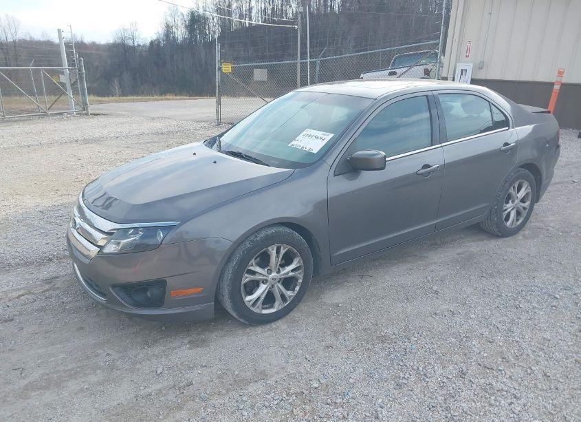 Photo 2 of 2012 Ford Fusion SE (VIN 3FAHP0HA8CR116715)