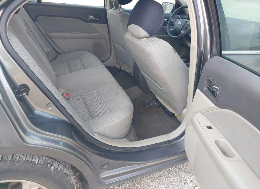 Photo 8 of 2012 Ford Fusion SE (VIN 3FAHP0HA8CR116715)