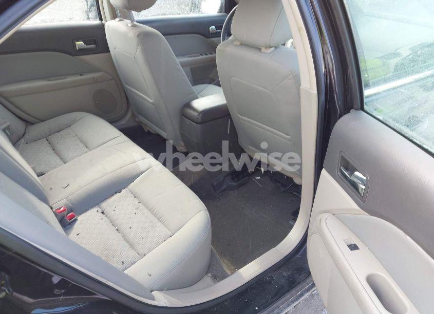 Photo 8 of 2012 Ford Fusion SE (VIN 3FAHP0HA8CR135829)