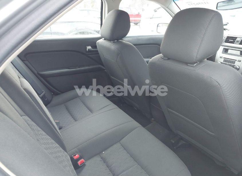 Photo 8 of 2012 Ford Fusion SE (VIN 3FAHP0HA8CR140478)