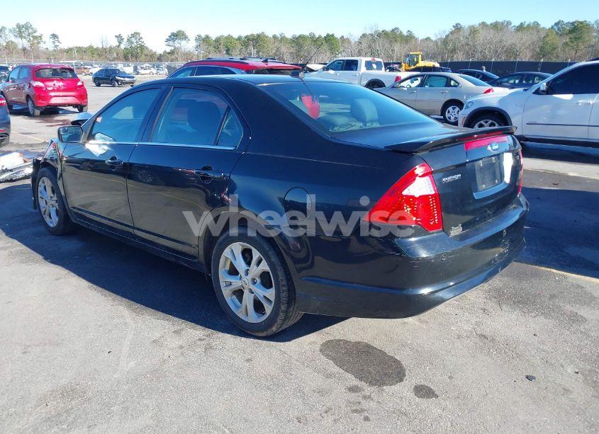 Photo 3 of 2012 Ford Fusion SE (VIN 3FAHP0HA8CR141064)