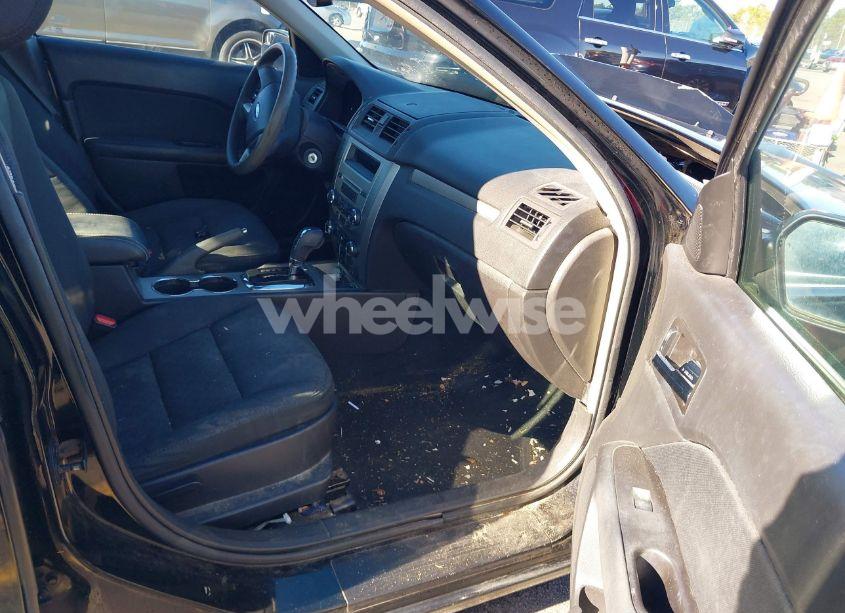 Photo 5 of 2012 Ford Fusion SE (VIN 3FAHP0HA8CR141064)