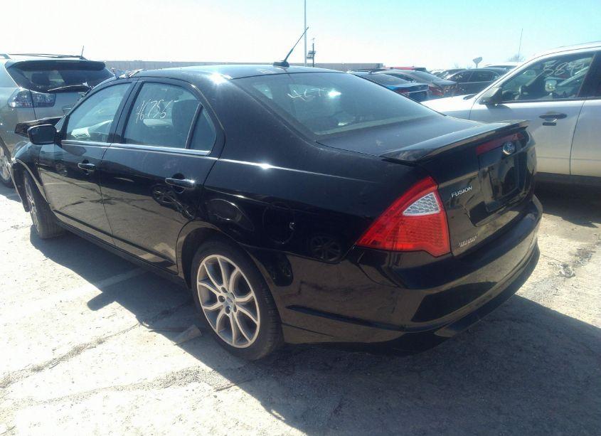 Photo 3 of 2012 Ford Fusion SE (VIN 3FAHP0HA8CR142067)