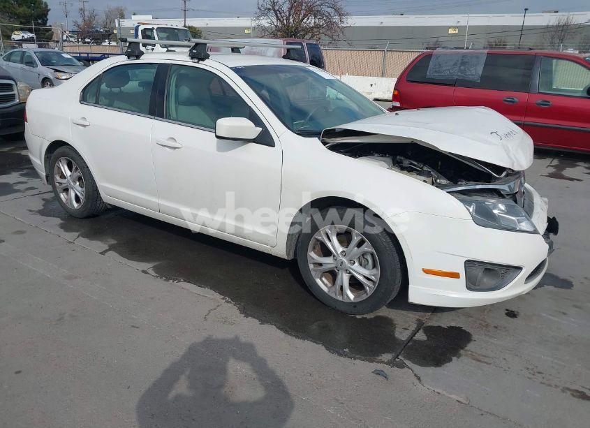 2012 Ford Fusion SE (VIN 3FAHP0HA8CR177451) main photo