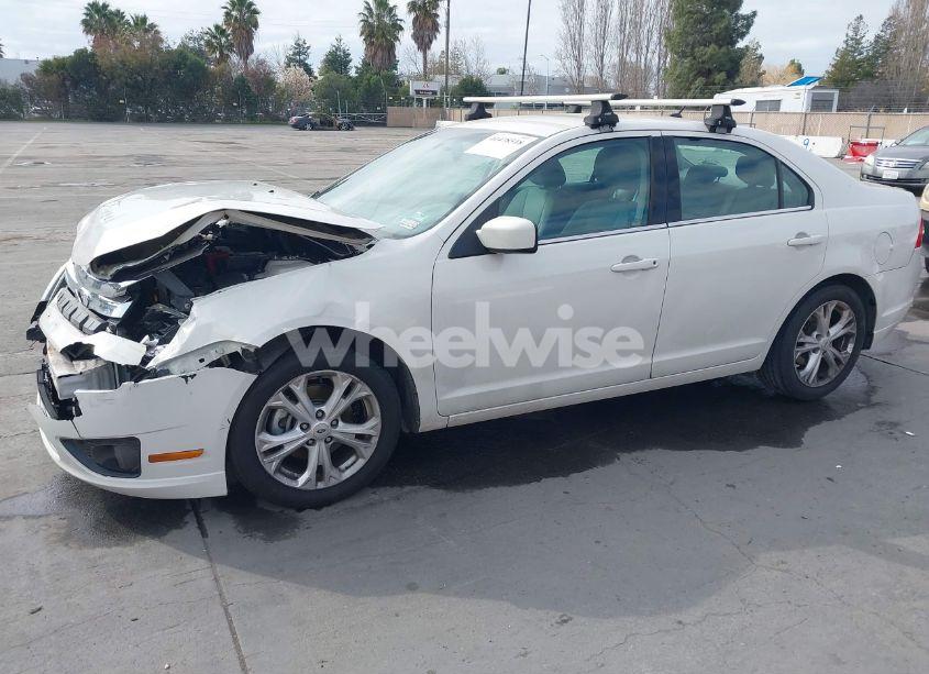 Photo 2 of 2012 Ford Fusion SE (VIN 3FAHP0HA8CR177451)