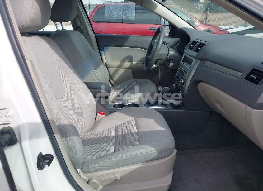 Photo 5 of 2012 Ford Fusion SE (VIN 3FAHP0HA8CR177451)