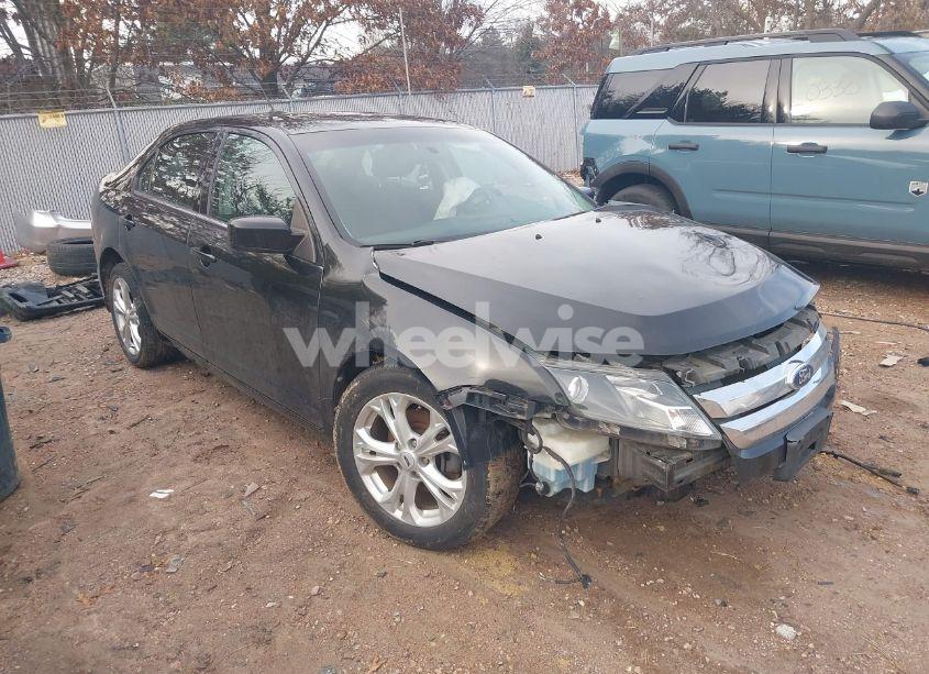 2012 Ford Fusion SE (VIN 3FAHP0HA8CR214336) main photo