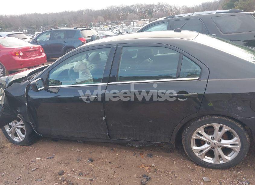 Photo 15 of 2012 Ford Fusion SE (VIN 3FAHP0HA8CR214336)