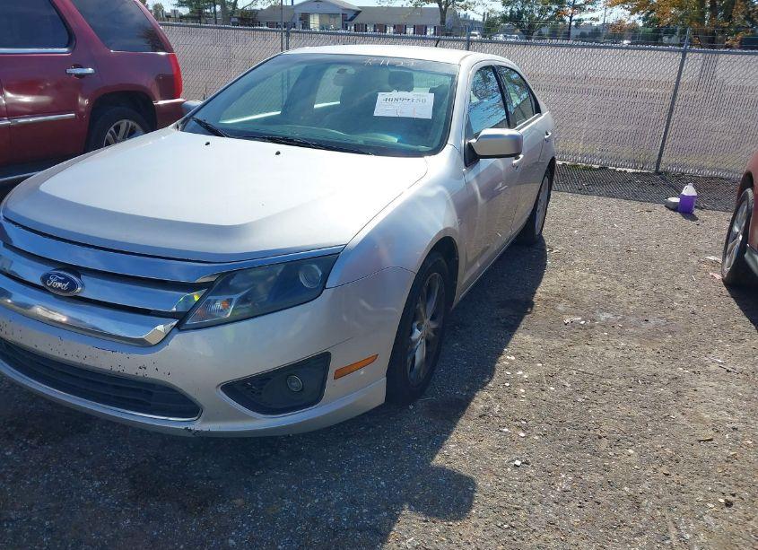 Photo 2 of 2012 Ford Fusion SE (VIN 3FAHP0HA8CR234652)
