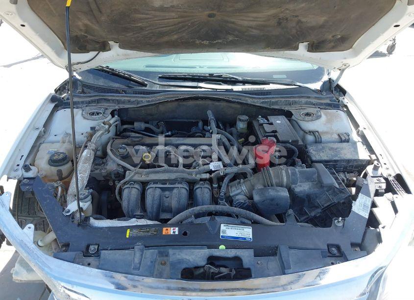 Photo 10 of 2012 Ford Fusion SE (VIN 3FAHP0HA8CR261558)