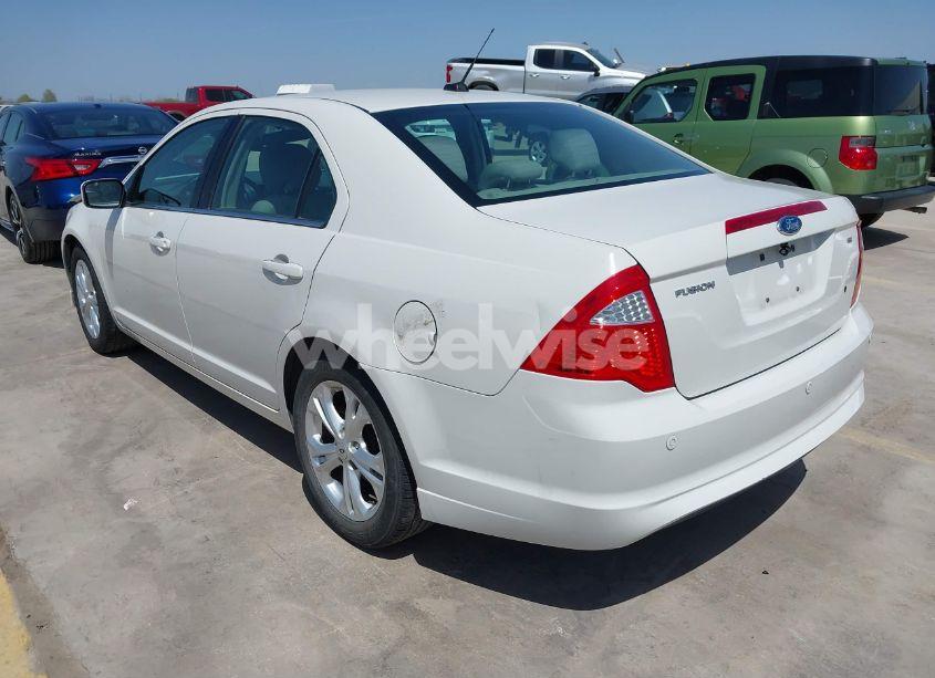 Photo 3 of 2012 Ford Fusion SE (VIN 3FAHP0HA8CR261558)