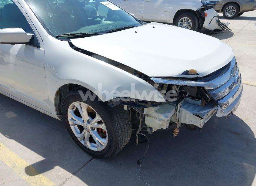 Photo 6 of 2012 Ford Fusion SE (VIN 3FAHP0HA8CR261558)