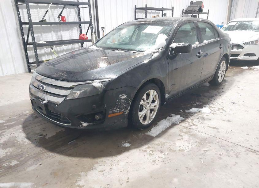 Photo 2 of 2012 Ford Fusion SE (VIN 3FAHP0HA8CR270020)