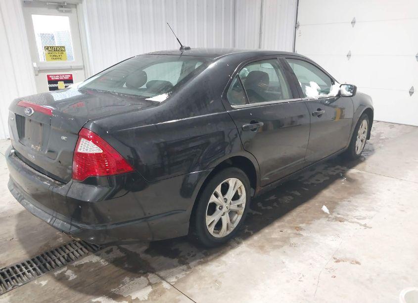 Photo 4 of 2012 Ford Fusion SE (VIN 3FAHP0HA8CR270020)