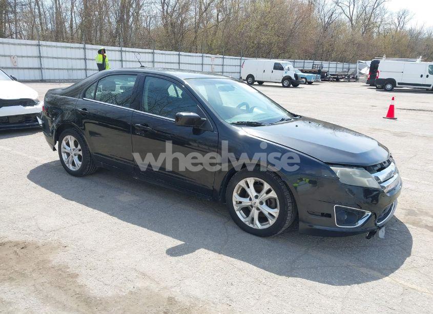 2012 Ford Fusion SE (VIN 3FAHP0HA8CR276237) main photo