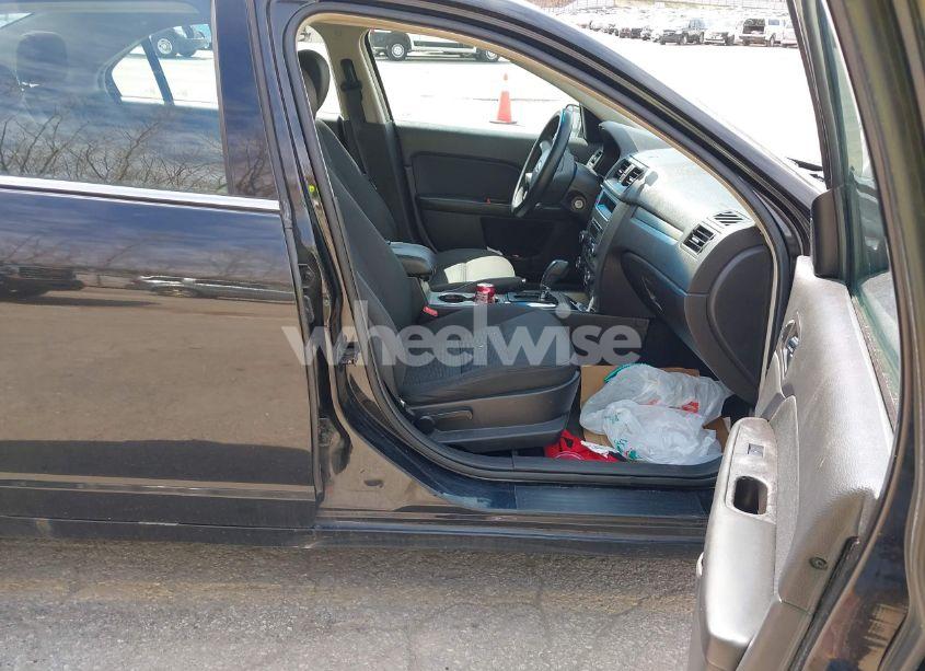 Photo 5 of 2012 Ford Fusion SE (VIN 3FAHP0HA8CR276237)