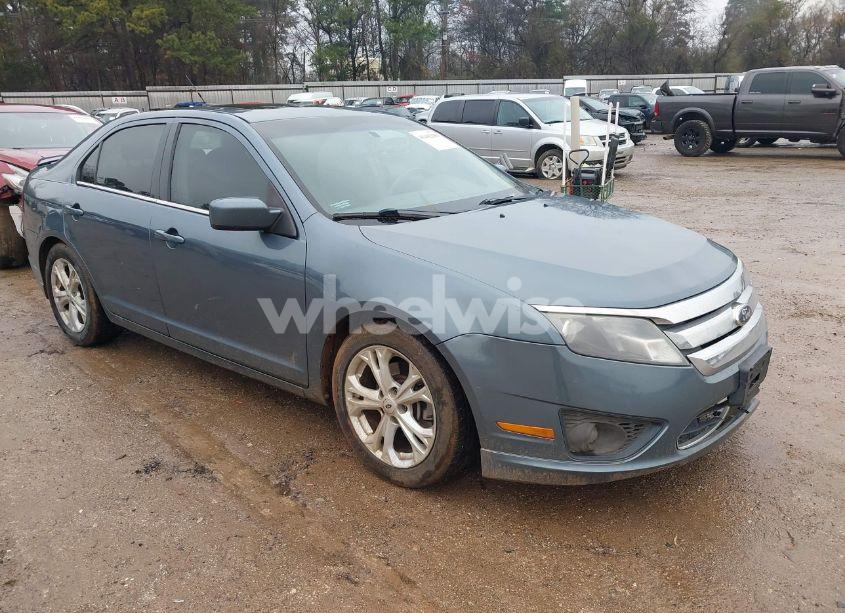 2012 Ford Fusion SE (VIN 3FAHP0HA8CR283253) main photo