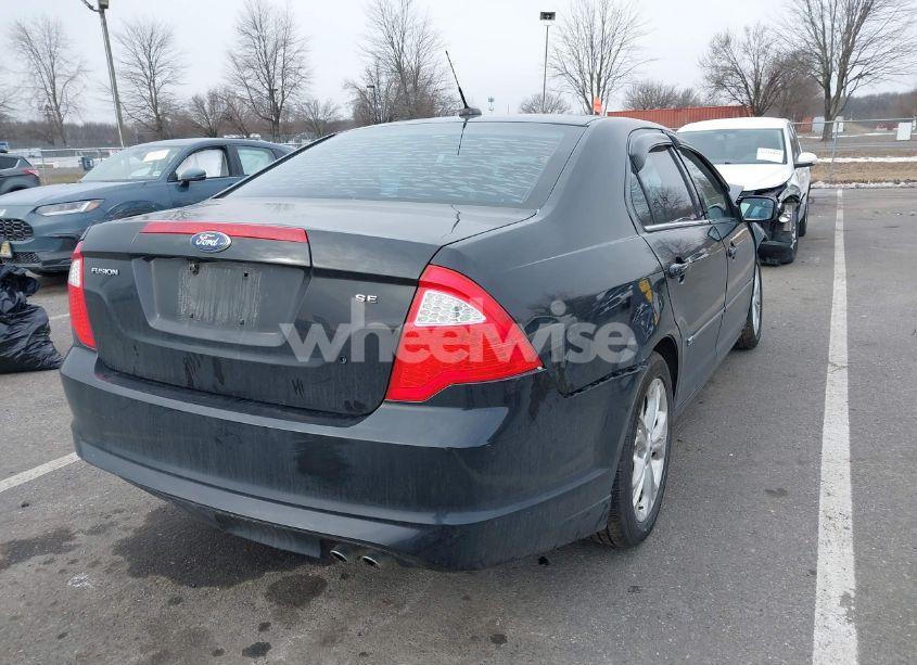 Photo 4 of 2012 Ford Fusion SE (VIN 3FAHP0HA8CR291689)