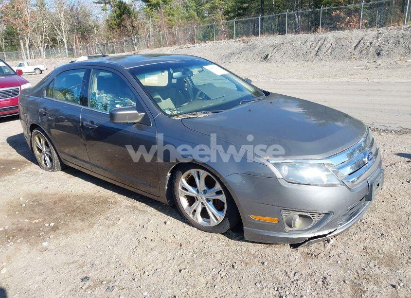 2012 Ford Fusion SE (VIN 3FAHP0HA8CR297914) main photo