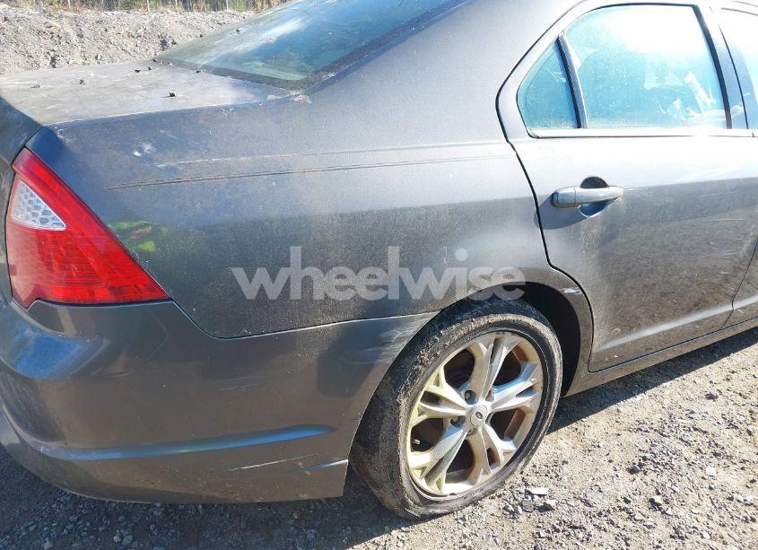 Photo 12 of 2012 Ford Fusion SE (VIN 3FAHP0HA8CR297914)