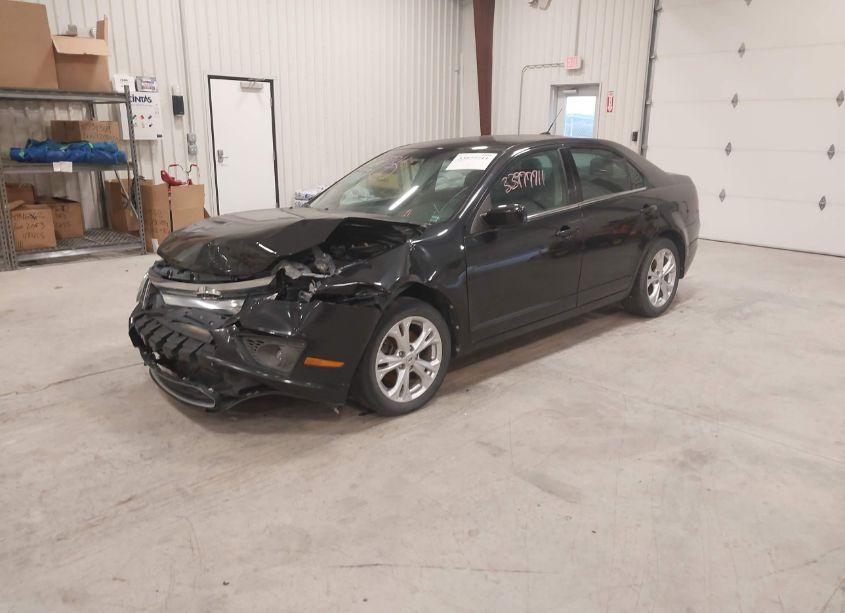 Photo 2 of 2012 Ford Fusion SE (VIN 3FAHP0HA8CR355309)