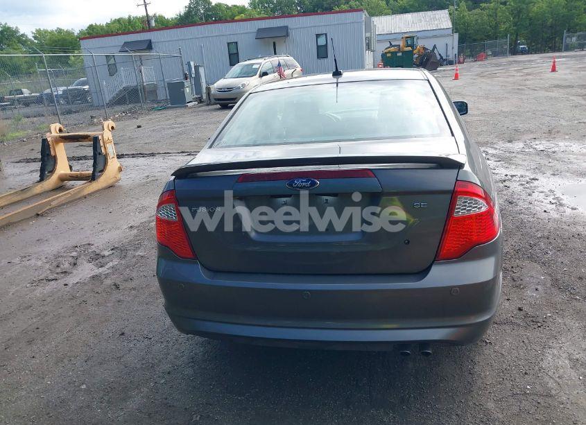 Photo 16 of 2012 Ford Fusion SE (VIN 3FAHP0HA8CR390058)