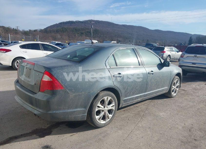 Photo 4 of 2012 Ford Fusion SE (VIN 3FAHP0HA8CR404136)