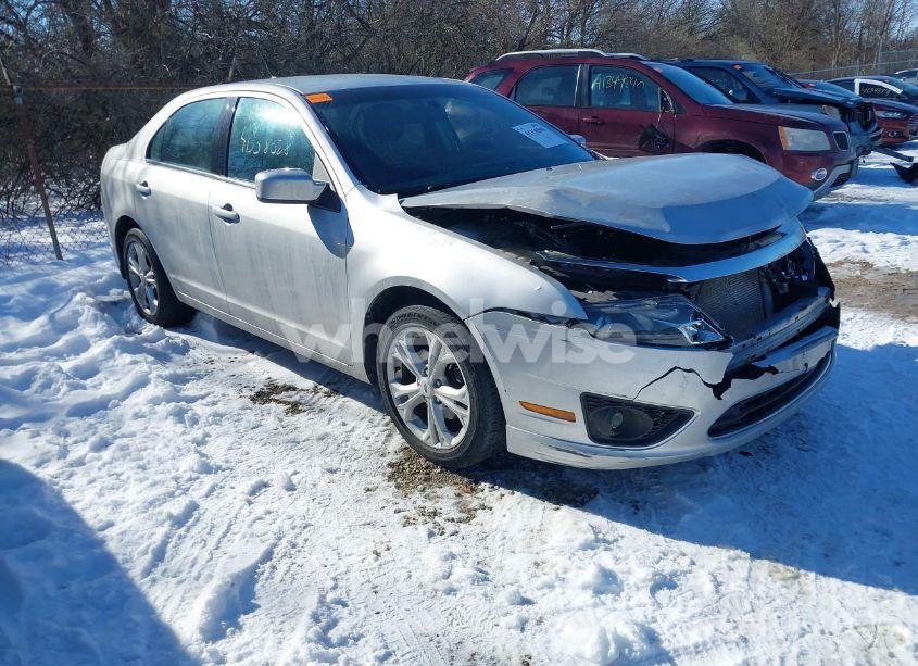 2012 Ford Fusion SE (VIN 3FAHP0HA8CR410969) main photo