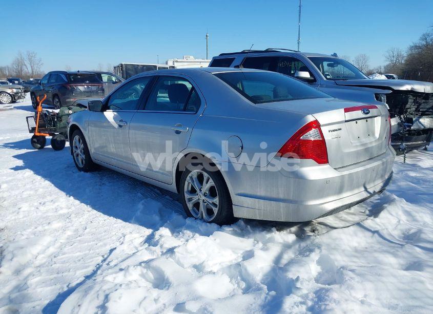 Photo 3 of 2012 Ford Fusion SE (VIN 3FAHP0HA8CR410969)