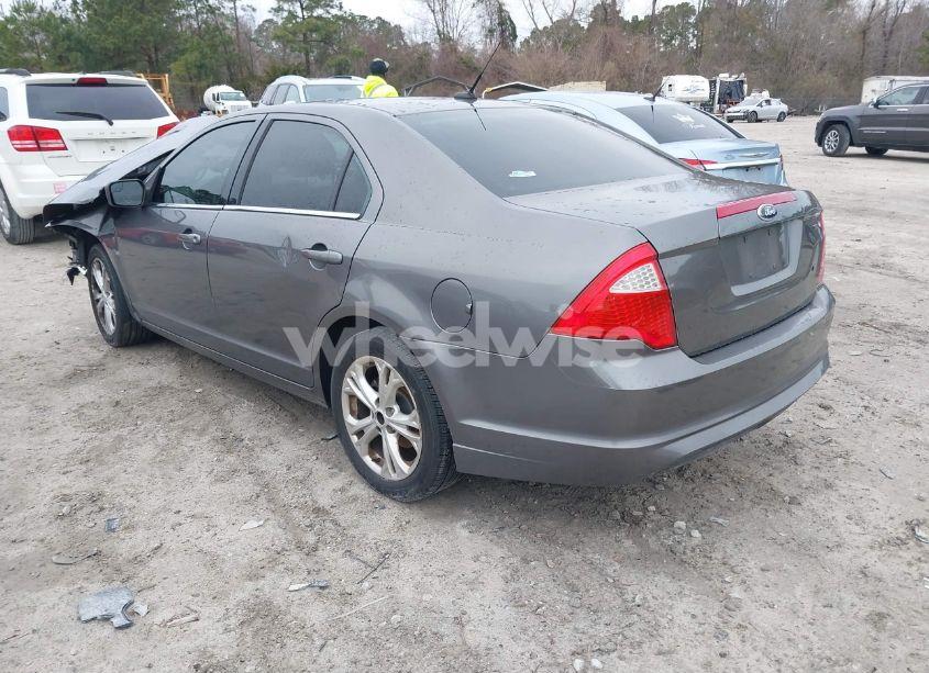 Photo 3 of 2012 Ford Fusion (VIN 3FAHP0HA8CR419736)