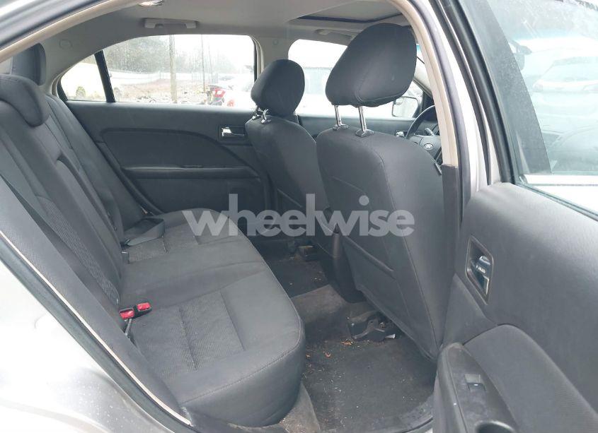 Photo 8 of 2012 Ford Fusion SE (VIN 3FAHP0HA8CR429571)