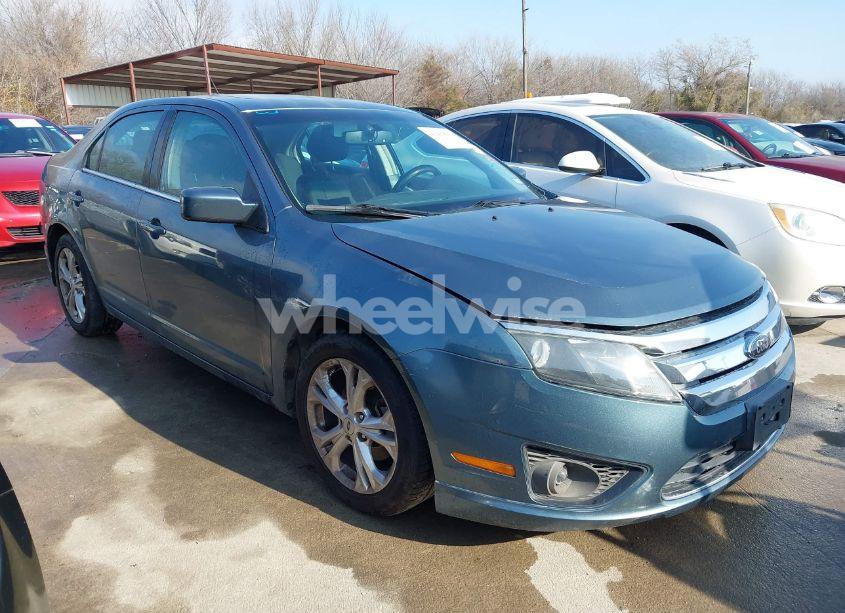 2012 Ford Fusion SE (VIN 3FAHP0HA8CR436892) main photo