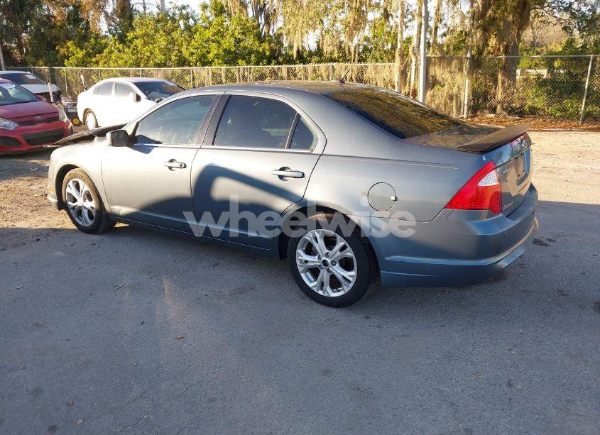 Photo 3 of 2012 Ford Fusion SE (VIN 3FAHP0HA8CR441042)