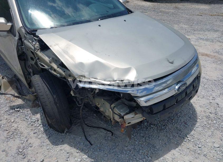 Photo 6 of 2010 Ford Fusion SE (VIN 3FAHP0HA9AR111391)