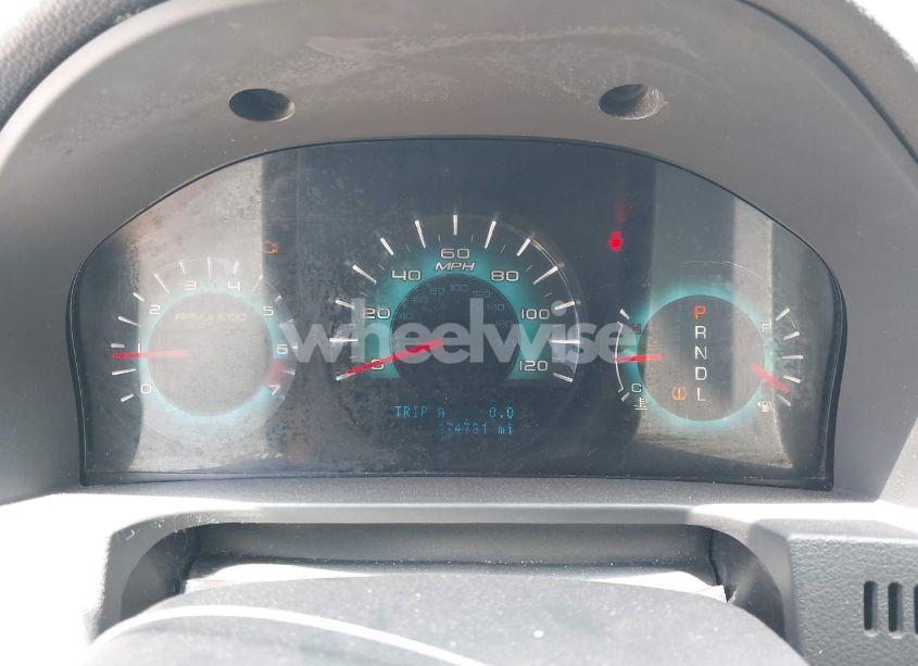 Photo 7 of 2010 Ford Fusion SE (VIN 3FAHP0HA9AR111391)