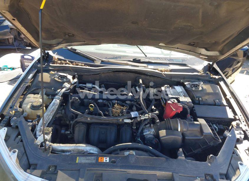 Photo 10 of 2010 Ford Fusion SE (VIN 3FAHP0HA9AR150353)