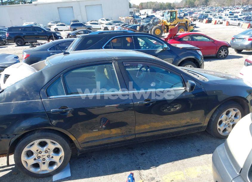 Photo 13 of 2010 Ford Fusion SE (VIN 3FAHP0HA9AR150353)