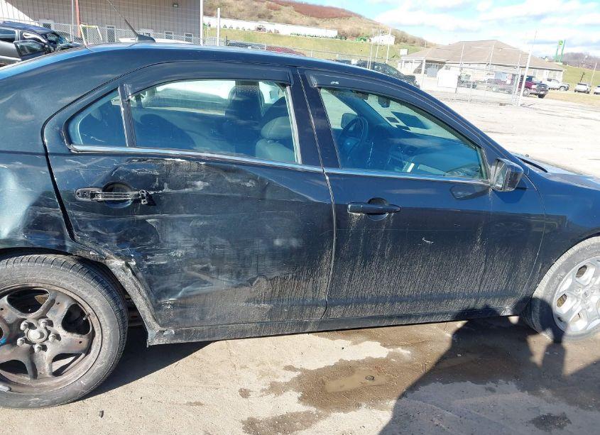 Photo 13 of 2010 Ford Fusion SE (VIN 3FAHP0HA9AR164334)