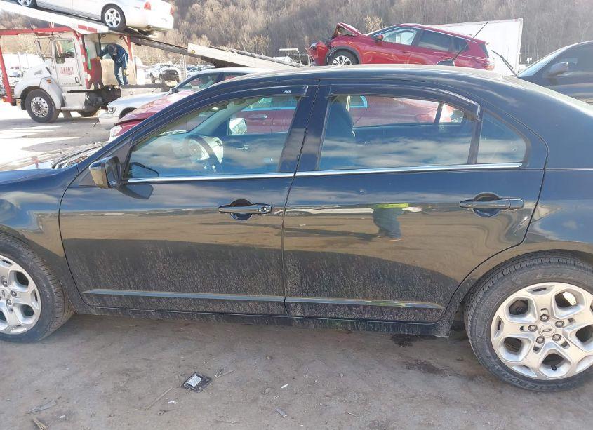 Photo 14 of 2010 Ford Fusion SE (VIN 3FAHP0HA9AR164334)