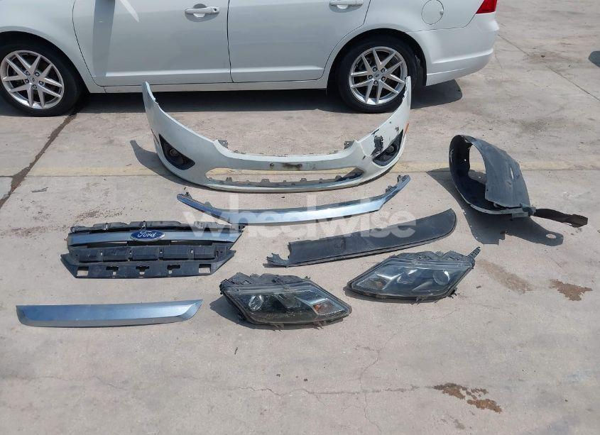 Photo 12 of 2010 Ford Fusion SE (VIN 3FAHP0HA9AR182297)