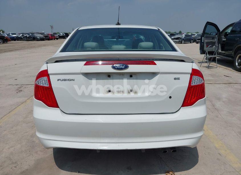 Photo 17 of 2010 Ford Fusion SE (VIN 3FAHP0HA9AR182297)